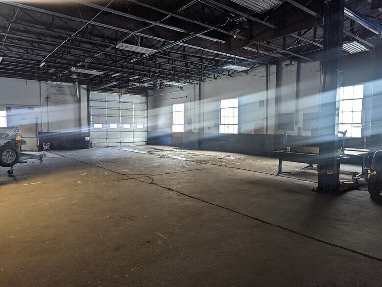 More Photos Of 151 Walnut St, Kittanning Auto Dealership For Sale