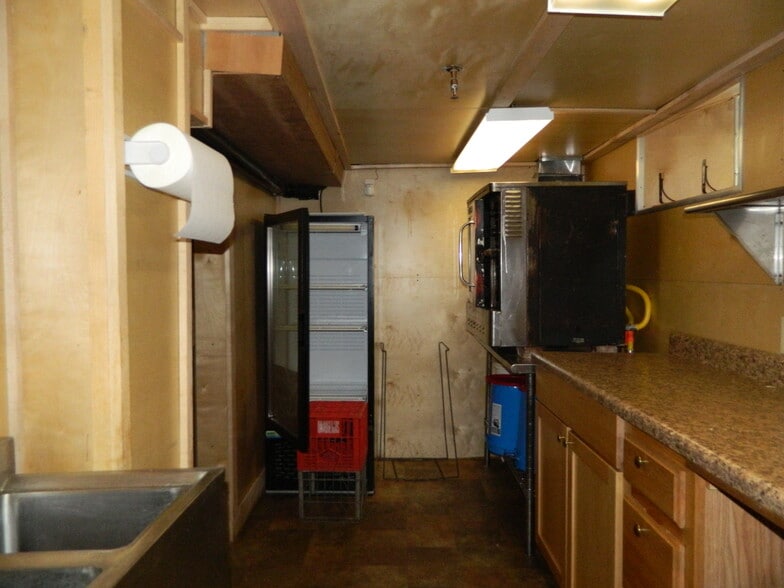 More Photos Of 304 Hawley Ave, Syracuse Restaurant For Lease