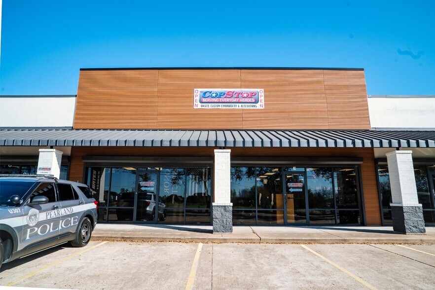 More Photos Of 6831 W Broadway St, Pearland Unknown For Lease