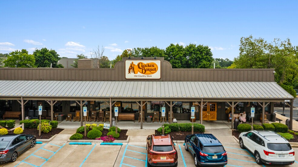 More Photos Of 110 Hancock Ln, Mount Holly Restaurant For Sale