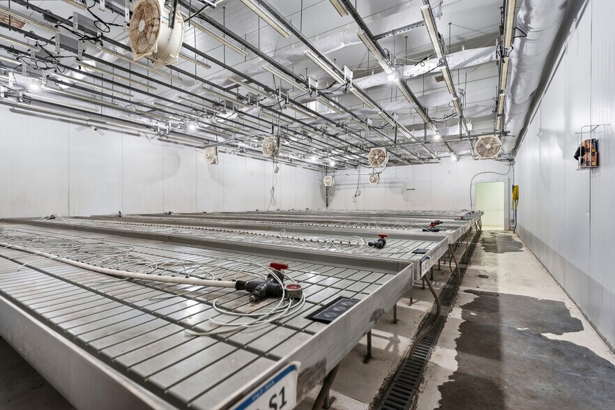 More Photos Of 22900 W Skelly Rd, Haskell Light Manufacturing For Sale