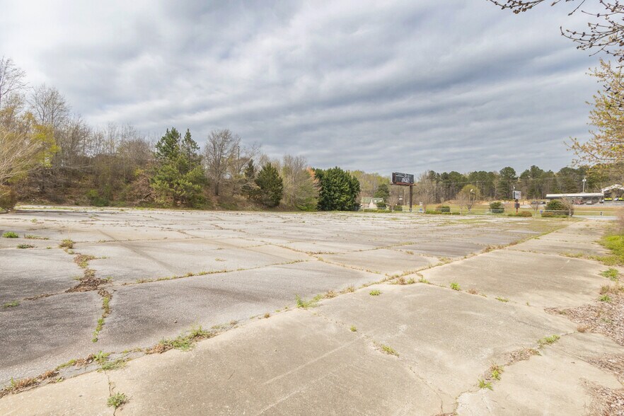 More Photos Of 4403 Clemson Blvd, Anderson Land For Lease