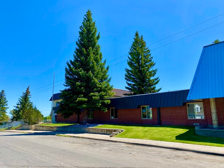 More Photos Of 229 2nd Ave SE, Cut Bank Apartments For Sale