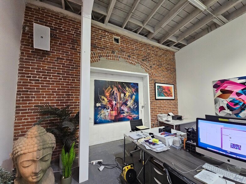 More Photos Of 2132 Sacramento St, Los Angeles Warehouse For Lease