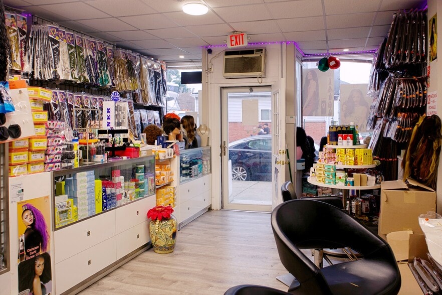 More Photos Of 63-75 Hancock St, Everett Apartments For Sale