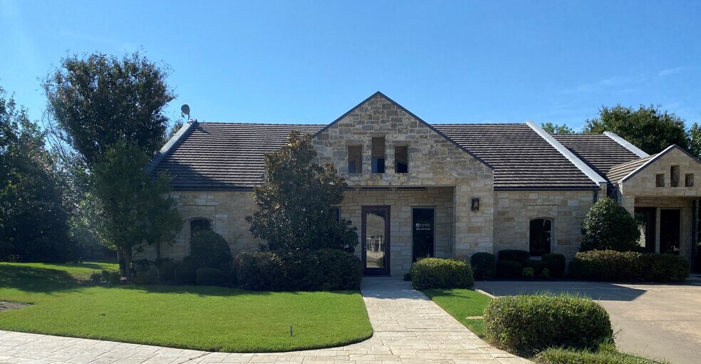 More Photos Of 2 Horizon Ct, Heath Office For Lease