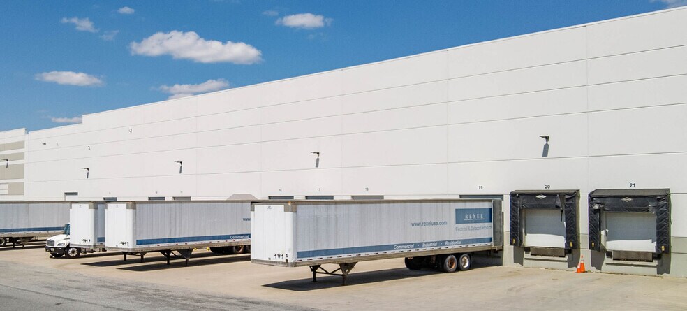 More Photos Of 1200 Hampton Park Blvd, Capitol Heights Warehouse For Lease