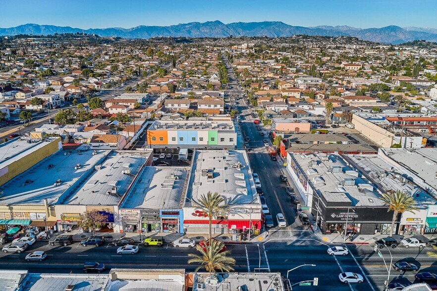More Photos Of 4729-4735 Whittier Blvd, Los Angeles Convenience Store For Sale