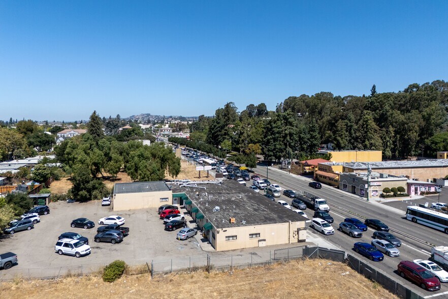 More Photos Of 24453-24475 Mission Blvd, Hayward Freestanding For Sale