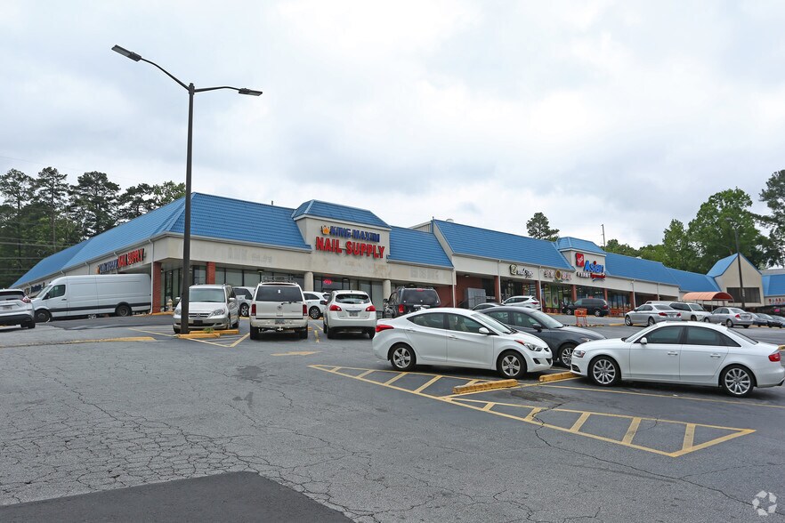 Primary Photo Of 5150 Buford Hwy NE, Doraville Storefront For Lease