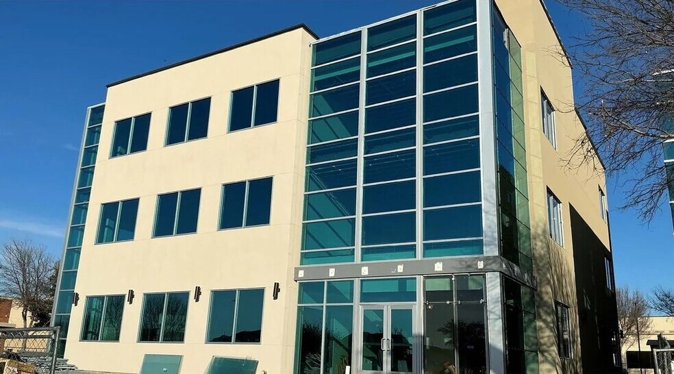 More Photos Of 977 Raintree Cir, Allen Medical For Lease