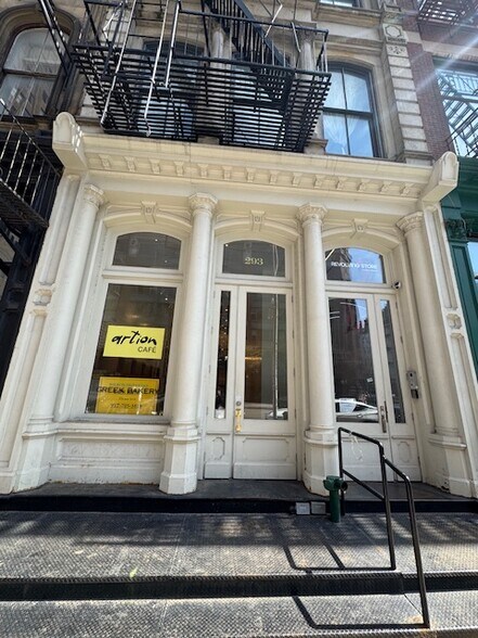 More Photos Of 293 Church St, New York Office For Lease