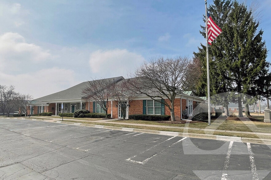 Primary Photo Of 21599 W 11 Mile Rd, Southfield Medical For Sale