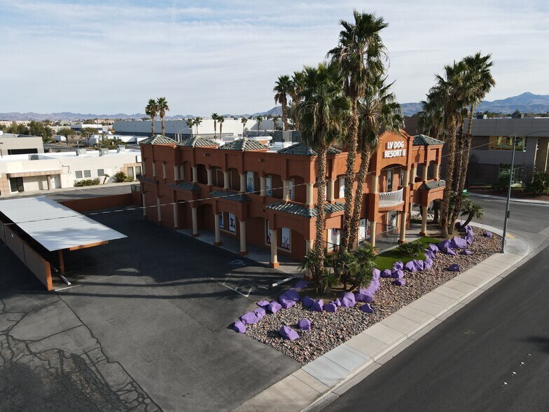 More Photos Of 6188 S Sandhill Rd, Las Vegas Veterinarian Kennel For Sale