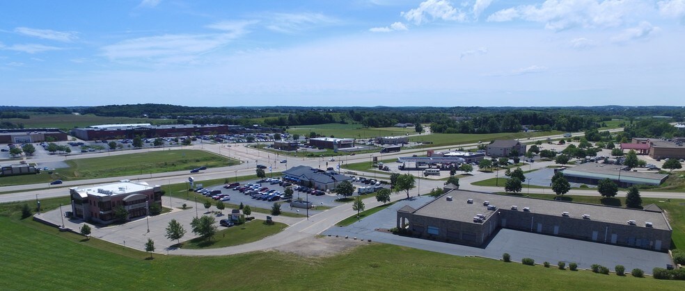 More Photos Of 540 Village Walk Ln, Johnson Creek Unknown For Lease