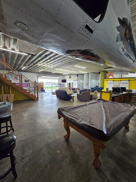 More Photos Of 1041 Hwy 54, Innisfail Refrigeration Cold Storage For Lease