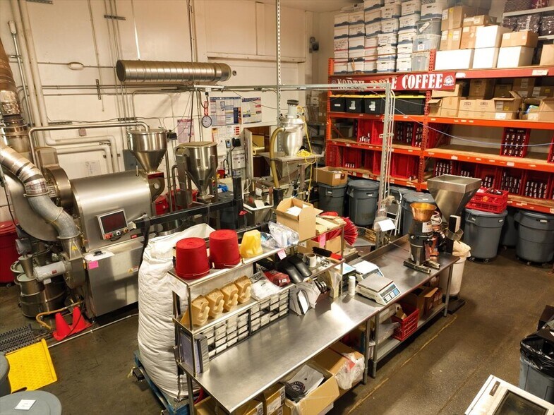 More Photos Of 1502 Minnie St, Fairbanks Industrial For Sale