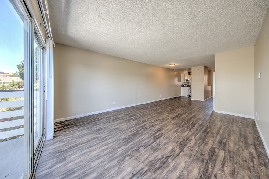 More Photos Of 102-116 Avian Dr, Vallejo Apartments For Sale