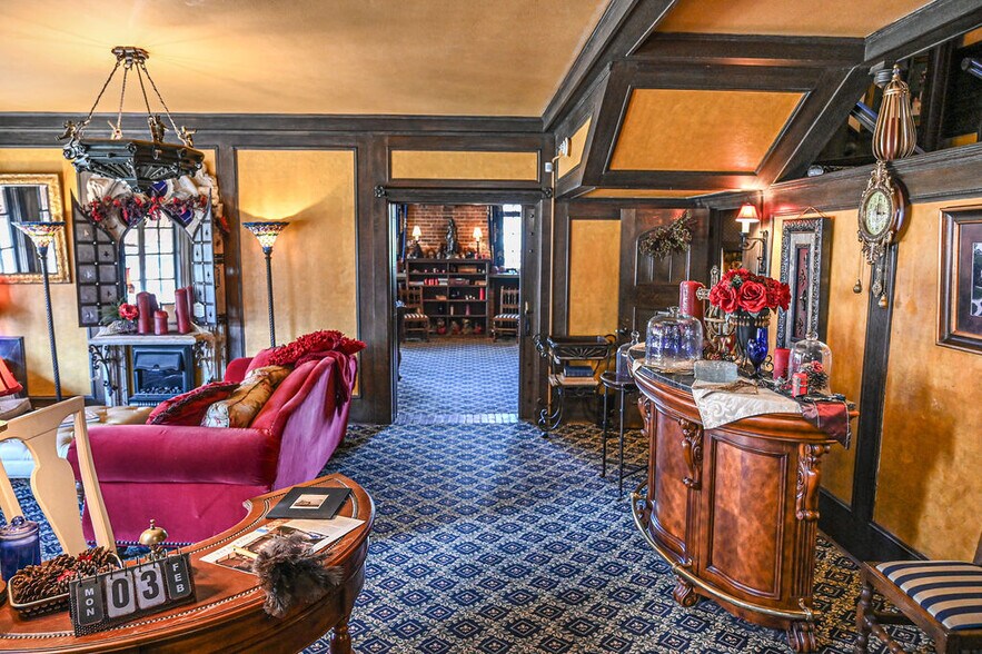 More Photos Of 1272 SW Fillmore St, Topeka Hospitality For Sale