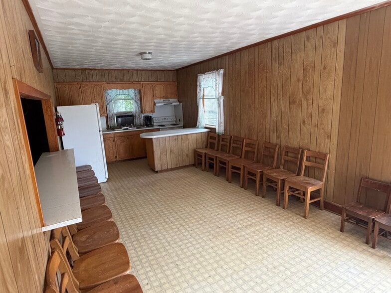 More Photos Of 1205 Masonic Dr, Shelby Religious Facility For Sale