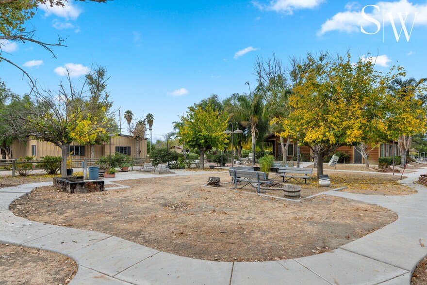 More Photos Of 805 N Sanderson Ave, San Jacinto Specialty For Sale
