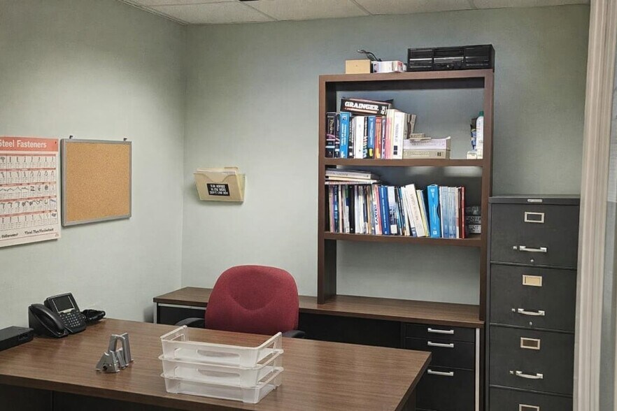 More Photos Of 7345 SW 41st St, Miami Warehouse For Sale