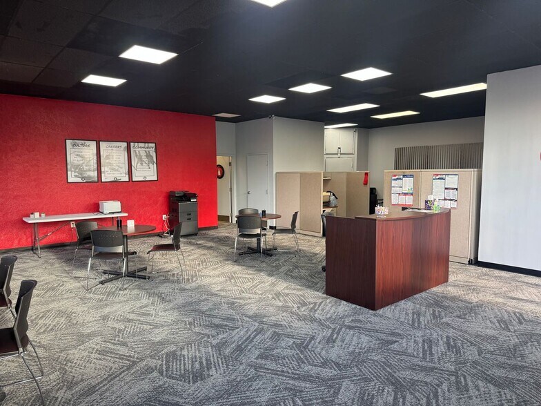 More Photos Of 54533 Terrace Ln, South Bend Freestanding For Lease