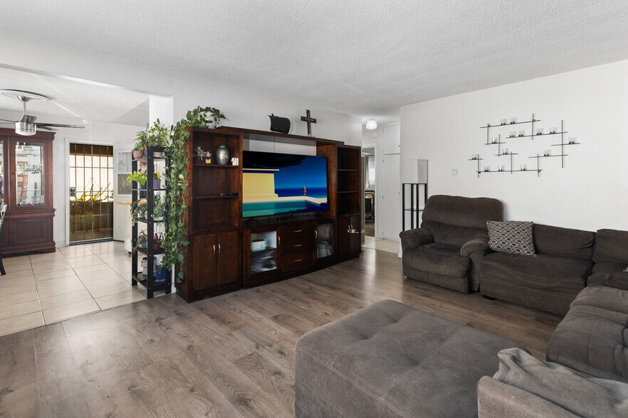 More Photos Of 8620-8624 Watson St, Cypress Apartments For Sale