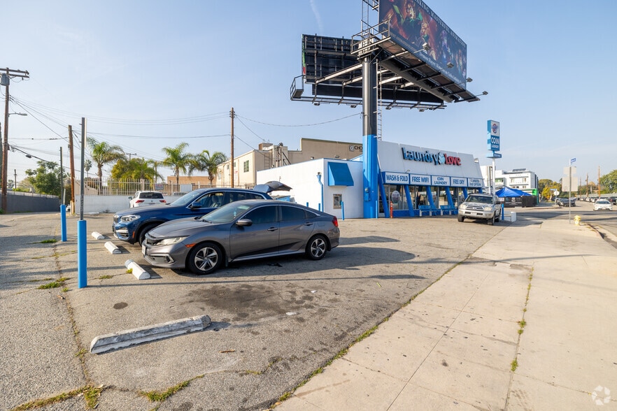 More Photos Of 10504 Victory Blvd, North Hollywood Freestanding For Sale