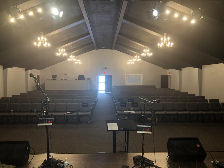 More Photos Of 6200 39th St, Groves Religious Facility For Sale