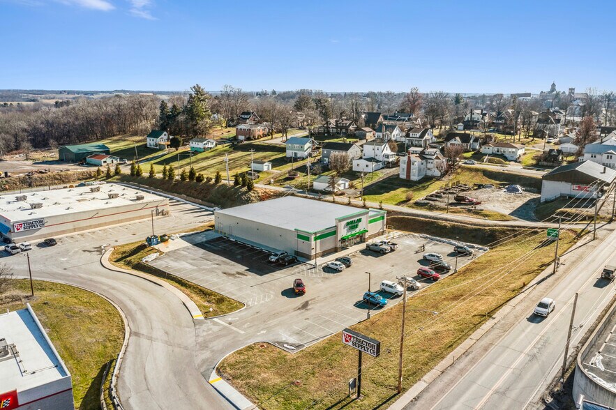 More Photos Of 701 Lincoln Ave, Cadiz Freestanding For Sale