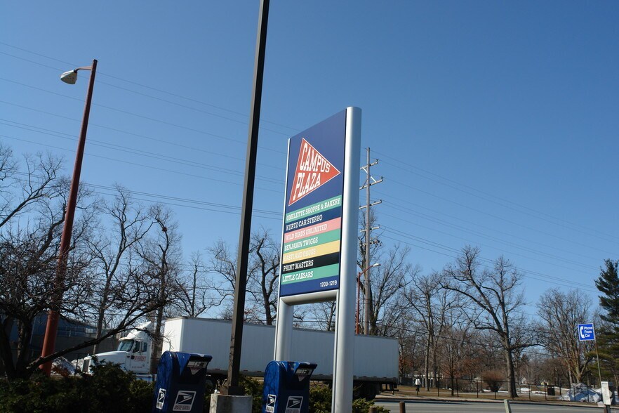 More Photos Of 1213 E Front St, Traverse City Restaurant For Lease