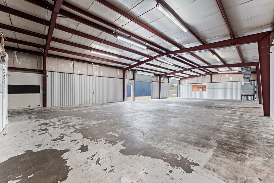 More Photos Of 4041-4071 Hollister Rd, Houston Warehouse For Lease