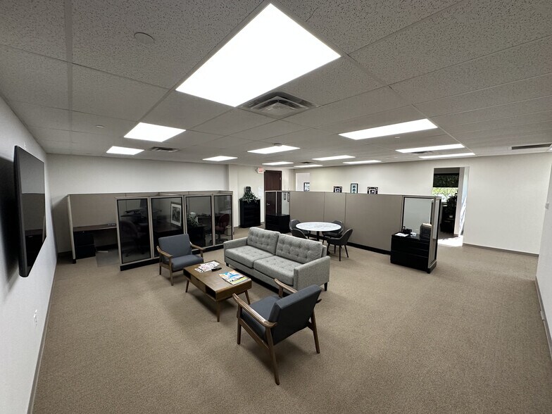 More Photos Of 3737 Round Bottom Rd, Cincinnati Warehouse For Lease