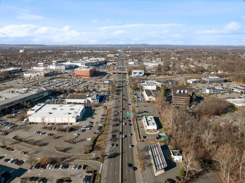 More Photos Of 2 Forest Ave, Paramus Medical For Lease