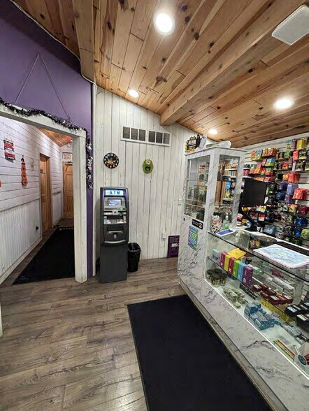 More Photos Of 3141 Page Ave, Jackson Storefront For Sale