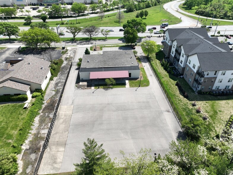 More Photos Of 12021 Sheraton Ln, Springdale Loft Creative Space For Sale