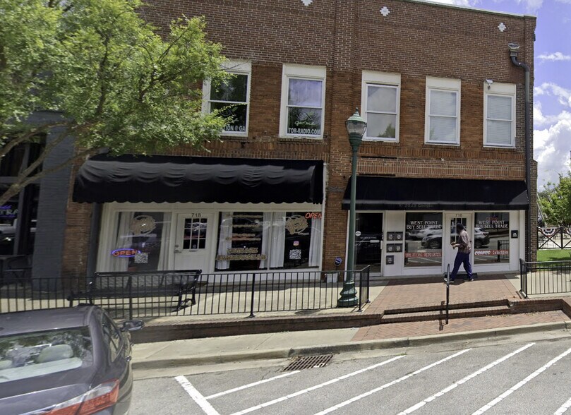 Primary Photo Of 718 3rd Ave, West Point Office For Lease