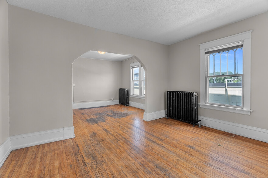 More Photos Of 3012 Bryant Ave S, Minneapolis Multifamily For Sale