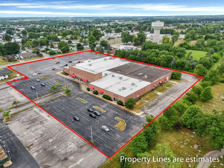 More Photos Of 221 Summit St, Celina Supermarket For Lease