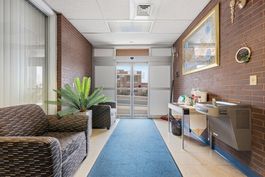 More Photos Of 55 Curtis St, New Britain Freestanding For Sale