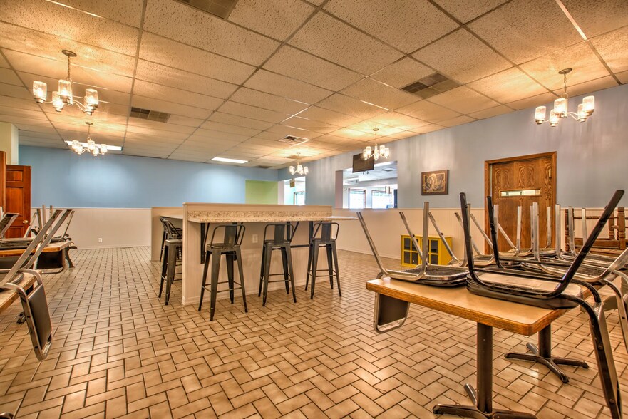 More Photos Of 334 S 600 W, Heyburn Restaurant For Lease