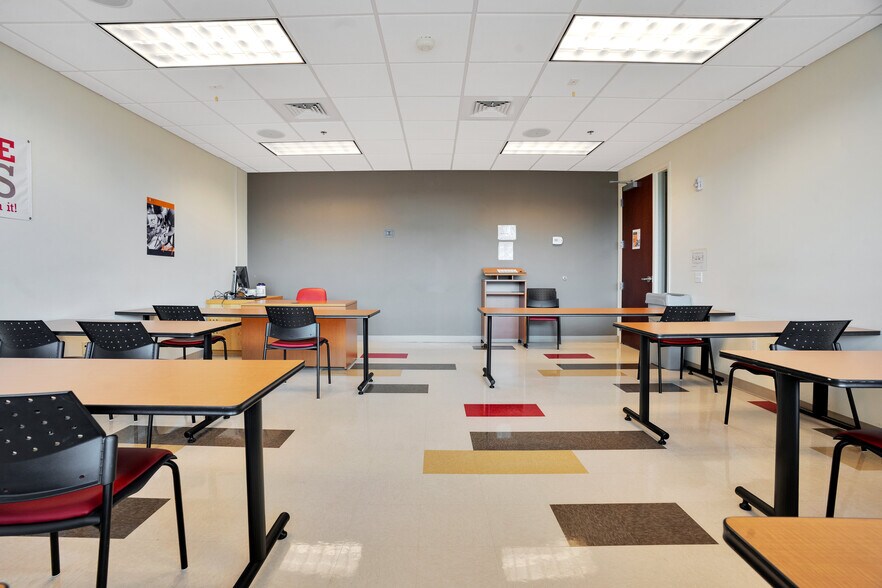 More Photos Of 177 Montgomery Rd, Altamonte Springs Medical For Sale