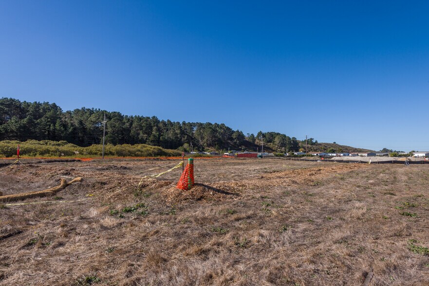 More Photos Of 380 Airport Street, Half Moon Bay Land For Sale
