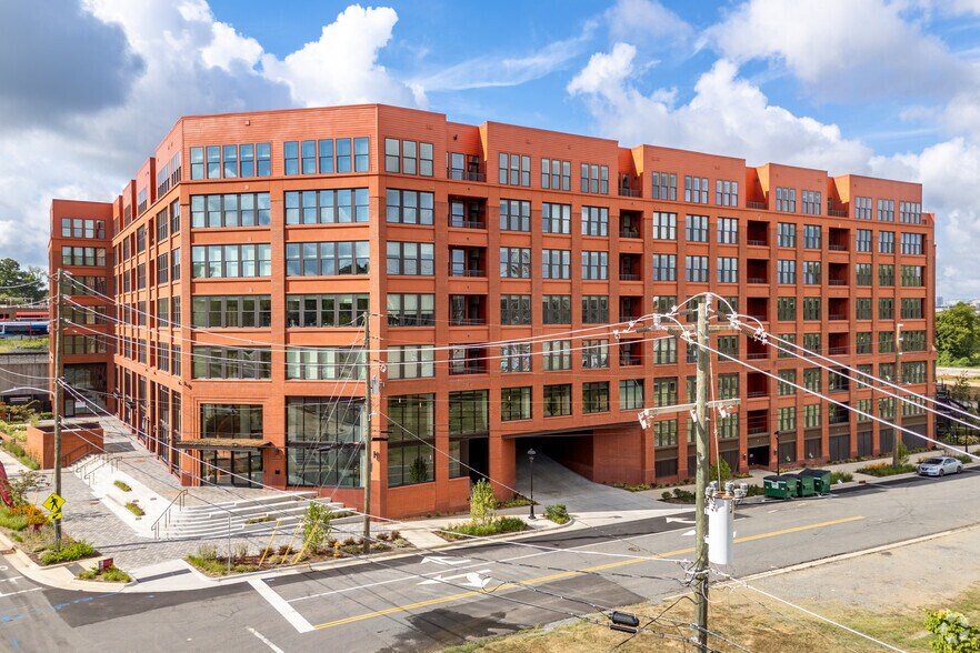 More Photos Of 300 E 36th St, Charlotte Apartments For Lease