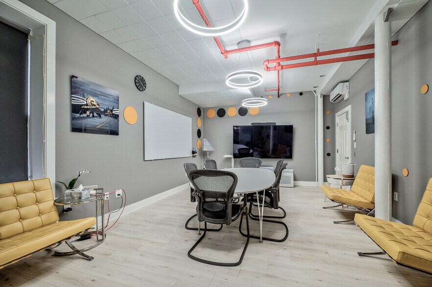 More Photos Of 8808 Rockaway Beach Blvd, Rockaway Beach Storefront Retail Office For Lease