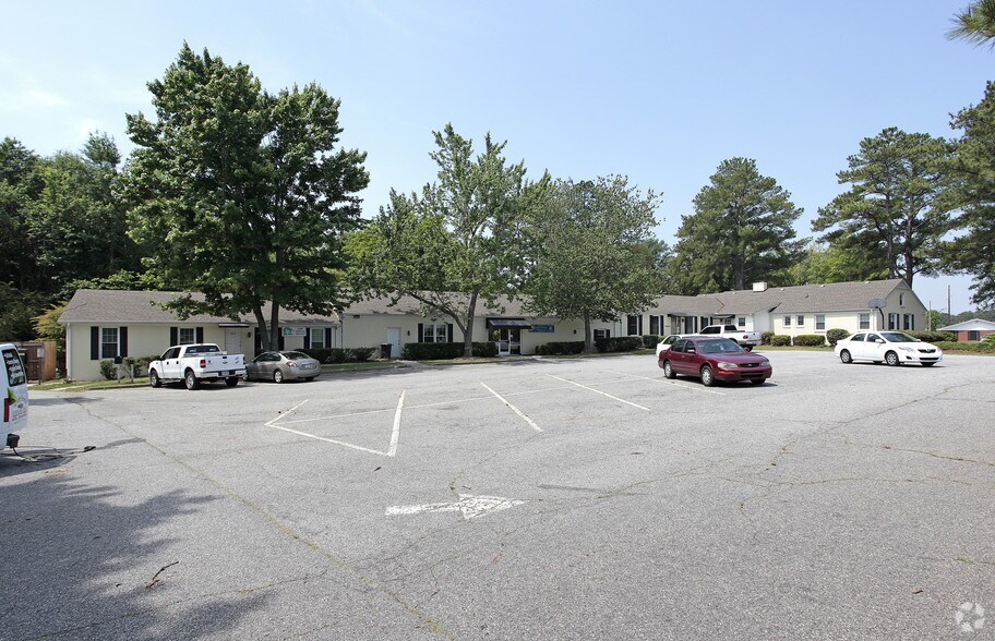 More Photos Of 205 Jeff Davis Pl, Fayetteville Office For Lease