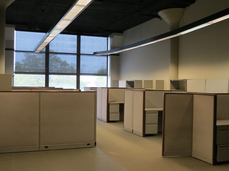 More Photos Of 2600 W 35th St, Chicago Warehouse For Lease