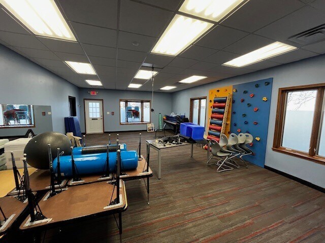 More Photos Of 7801-7809 W 159th St, Tinley Park, Tinley Park Office For Lease