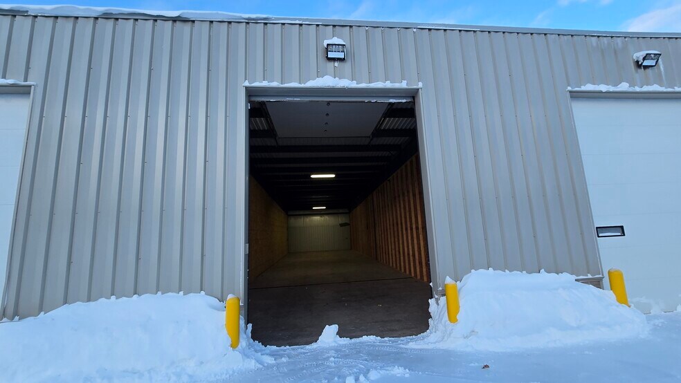 More Photos Of 908 County Road 480, Marquette Warehouse For Lease